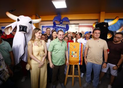 Festival-de-Parintins-2026-Governador-Roberto-Cidade-desembarca-na-Ilha-Tupinambarana-e-entrega-revitalizacao-do-Aeroporto-Julio-Belem-3_Alex-Pazuello-Secom