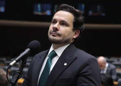 alberto-neto-fala-em-negociaco
